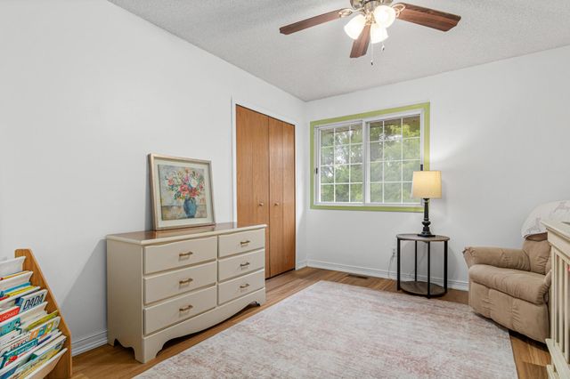 13582 Carmody Drive, Eden Prairie, MN 55344