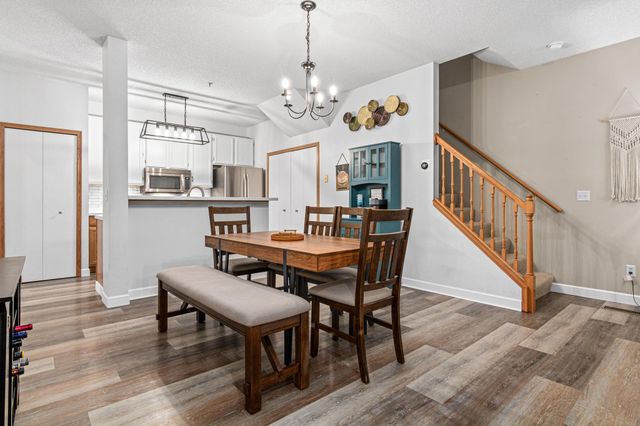 13582 Carmody Drive, Eden Prairie, MN 55344