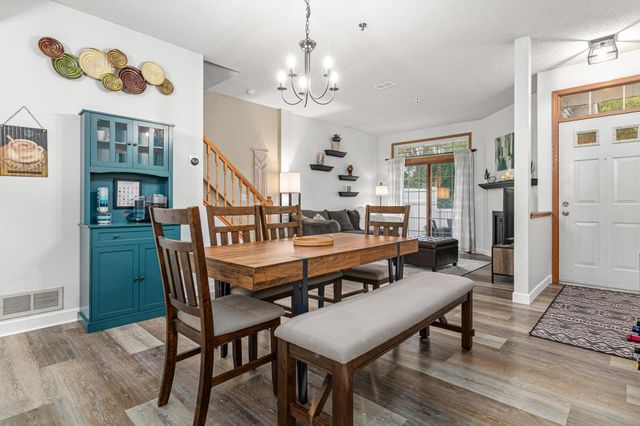 13582 Carmody Drive, Eden Prairie, MN 55344