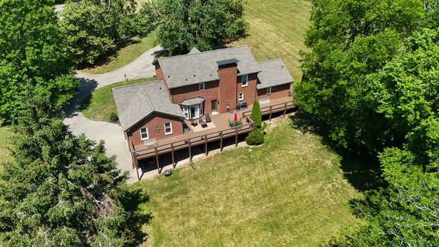 1616 Anderson Rd, Hendersonville, TN 37075