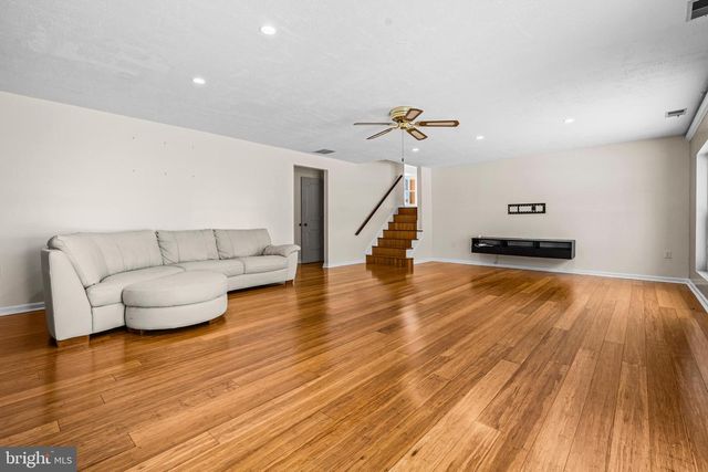 6102 GALLERY ST, Bowie, MD 20720