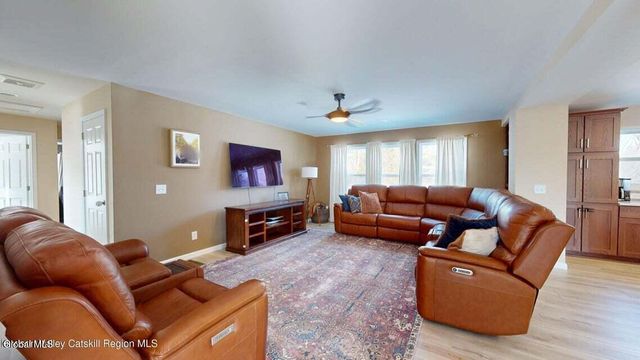 1608 Sleepy Hollow Road, Athens, NY 12015