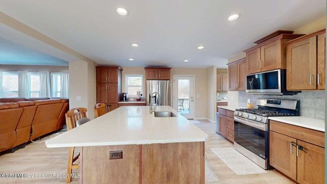 1608 Sleepy Hollow Road, Athens, NY 12015