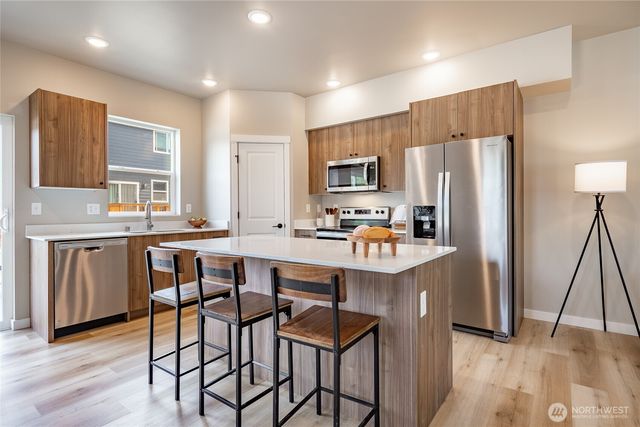 2966 Sweet Gum Loop, Blaine, WA 98230