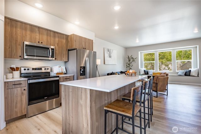 2966 Sweet Gum Loop, Blaine, WA 98230