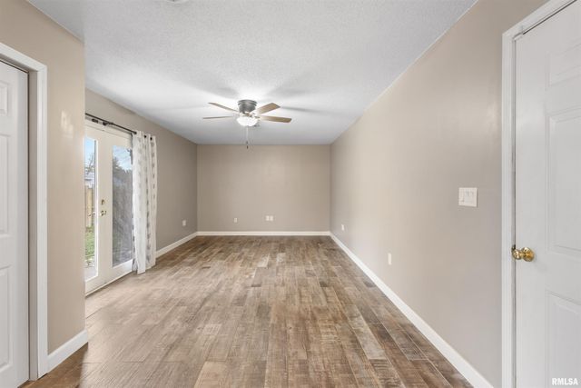 3029 TEAKWOOD Drive, Herrin, IL 62948