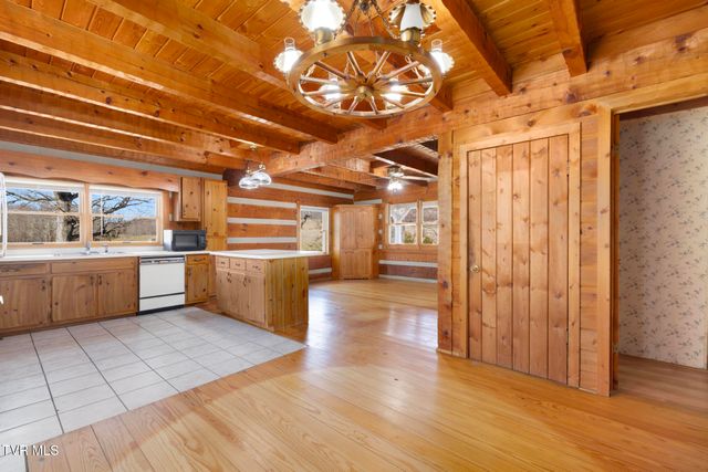 266 Byington Road, Rogersville, TN 37857