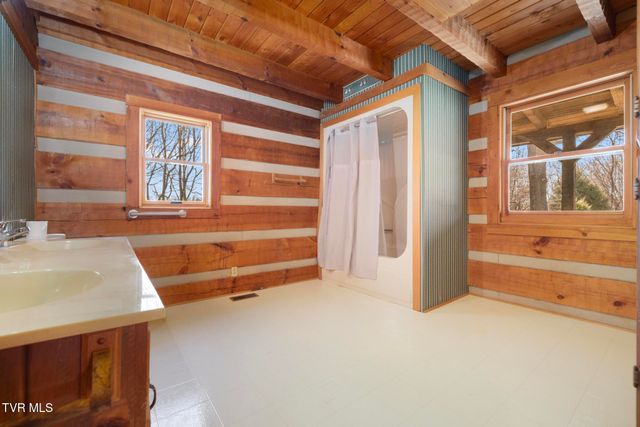 266 Byington Road, Rogersville, TN 37857