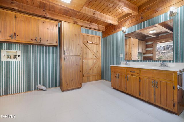 266 Byington Road, Rogersville, TN 37857