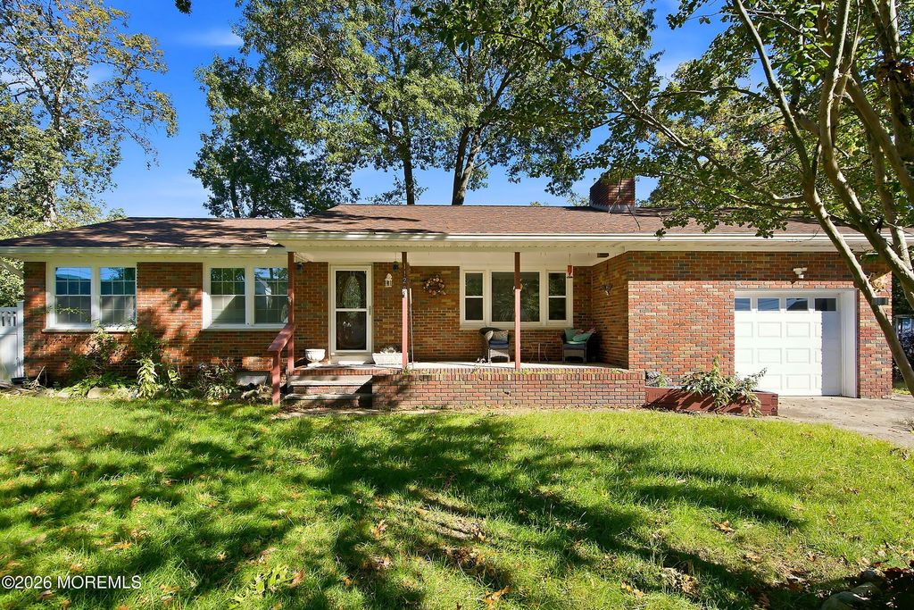 1129 Sylvan Drive, Toms River, NJ 08753