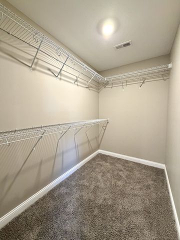 1961 Sydney Louise Dr, Clarksville, TN 37042