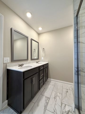 1961 Sydney Louise Dr, Clarksville, TN 37042