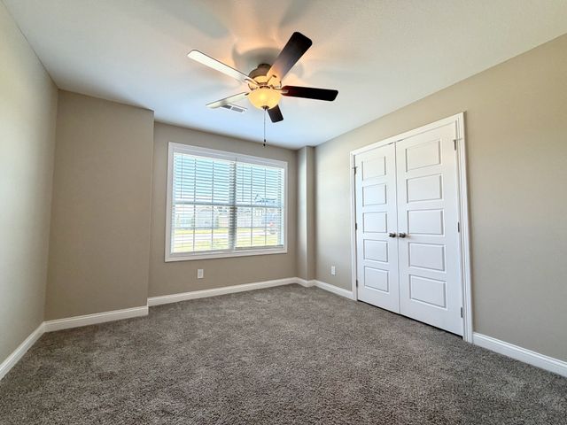 1961 Sydney Louise Dr, Clarksville, TN 37042