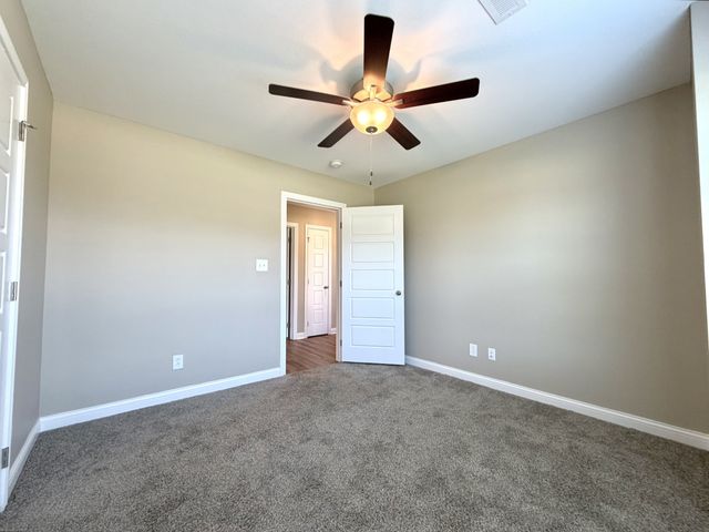1961 Sydney Louise Dr, Clarksville, TN 37042