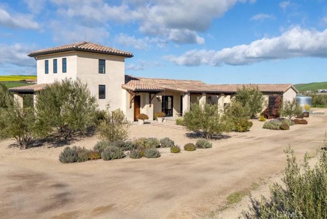 3940 Gruenhagen Flat Road, Paso Robles, CA 93446