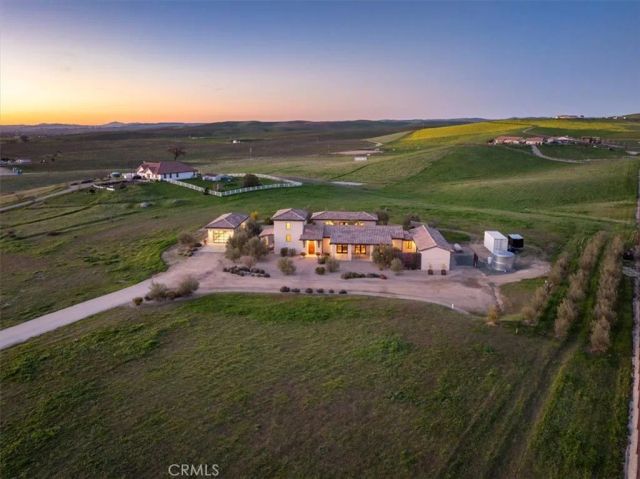3940 Gruenhagen Flat Road, Paso Robles, CA 93446