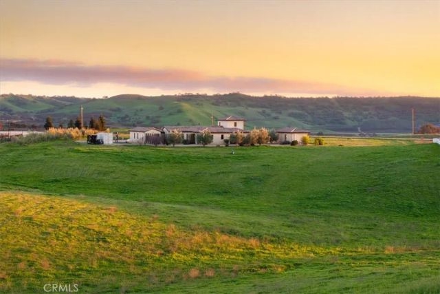 3940 Gruenhagen Flat Road, Paso Robles, CA 93446