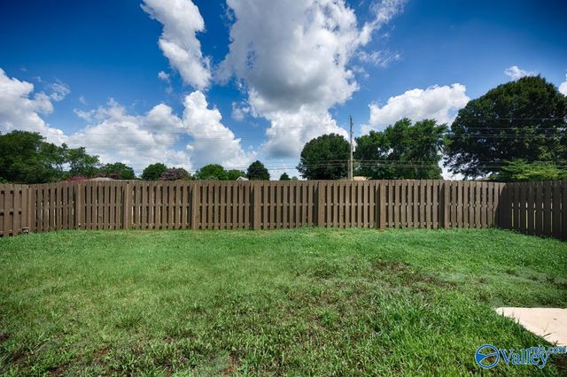 153 Cherry Laurel Drive, Hazel Green, AL 35750