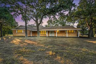 5000 Highpoint Parkway, Burleson, TX 76028