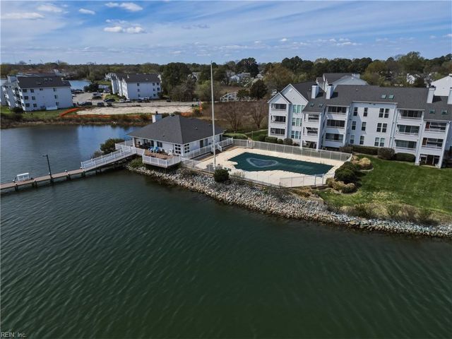 226 Island Cove CT C, Hampton, VA 23669