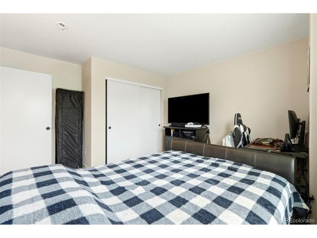 21611 E 54th Pl, Denver, CO 80249