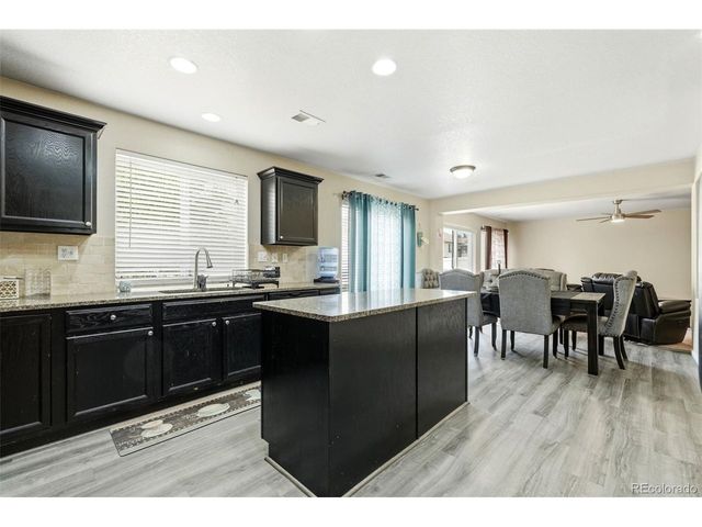 21611 E 54th Pl, Denver, CO 80249