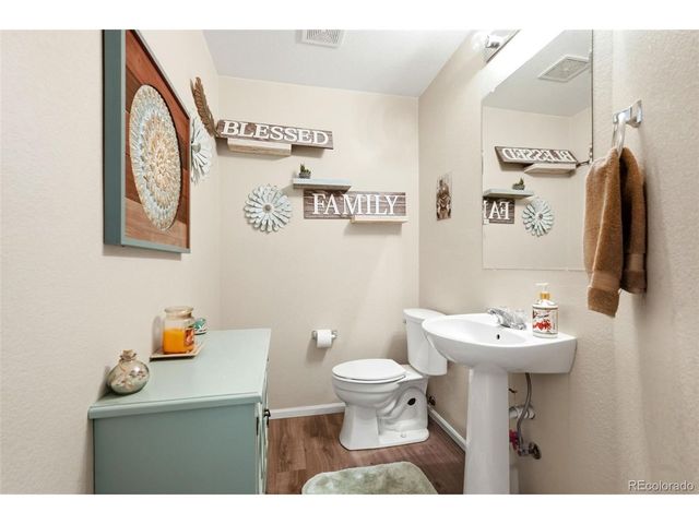 21611 E 54th Pl, Denver, CO 80249