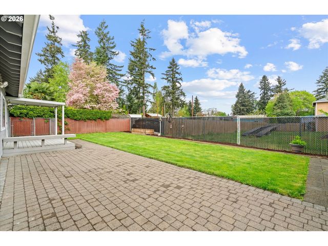 7555 Se MICHAEL Dr, Milwaukie, OR 97222