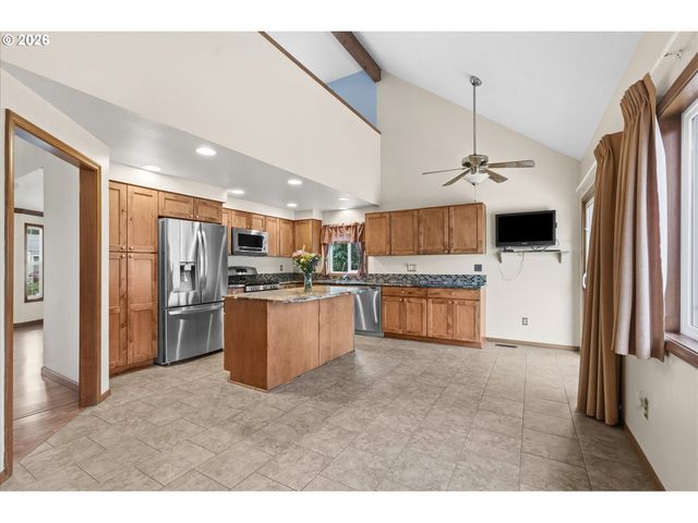 7555 Se MICHAEL Dr, Milwaukie, OR 97222