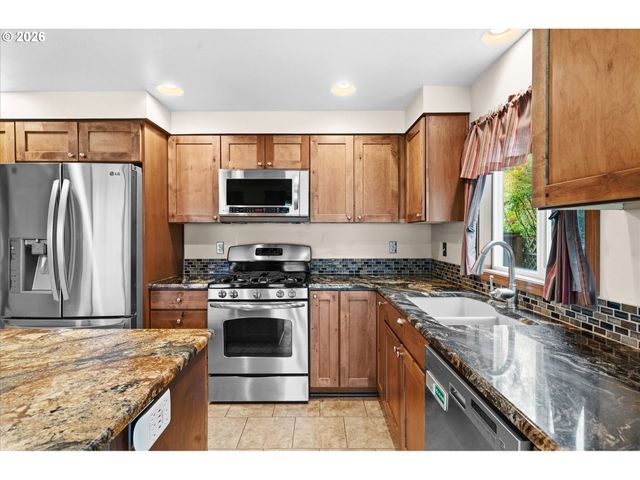 7555 Se MICHAEL Dr, Milwaukie, OR 97222