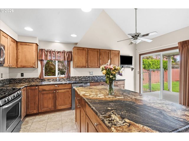 7555 Se MICHAEL Dr, Milwaukie, OR 97222