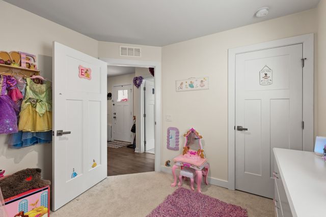 391 Streamview Dr, White House, TN 37188