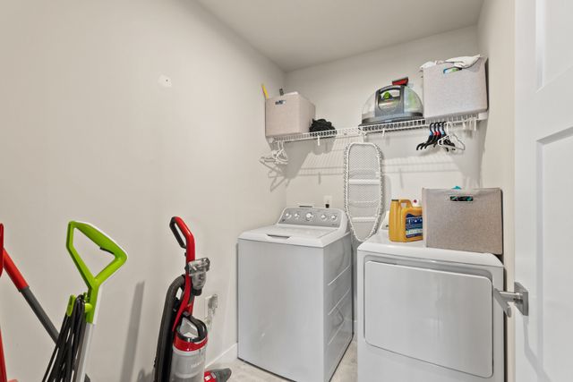 391 Streamview Dr, White House, TN 37188