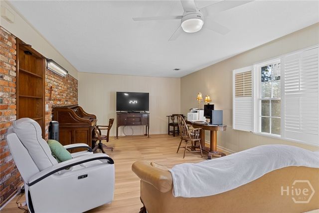 6 Prince Charles Court, Savannah, GA 31406