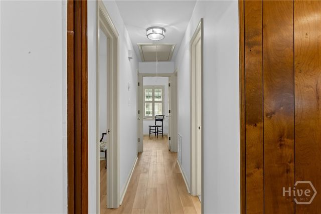 6 Prince Charles Court, Savannah, GA 31406