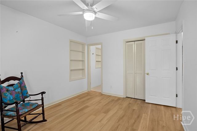 6 Prince Charles Court, Savannah, GA 31406