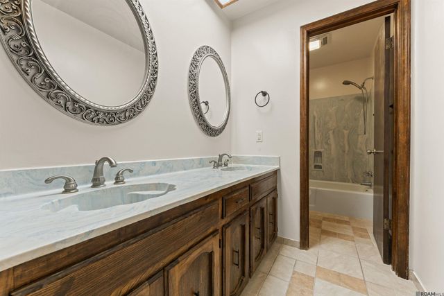 5431 Charing Way Ave, Baton Rouge, LA 70817