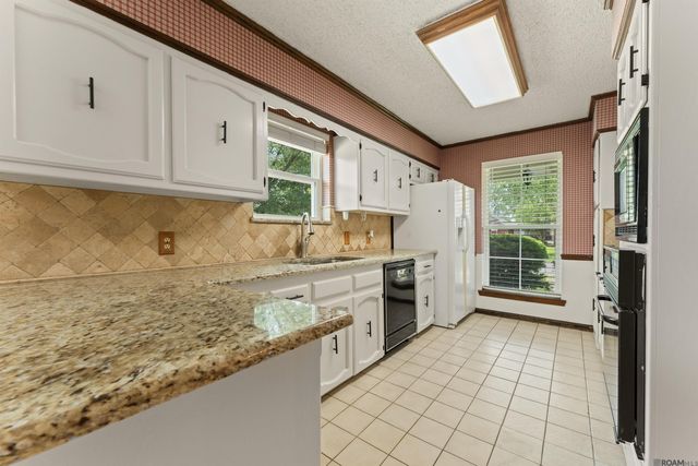 5431 Charing Way Ave, Baton Rouge, LA 70817