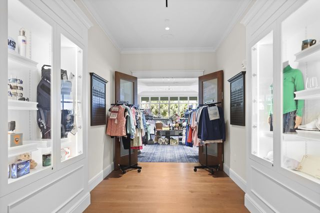 5172 SE Club Way 207, Stuart, FL 34997