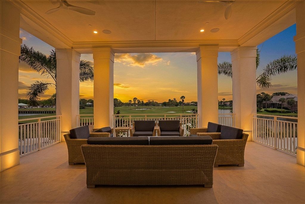 5172 SE Club Way 207, Stuart, FL 34997