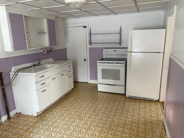 50-52 Orange Street, Westfield, MA 01085