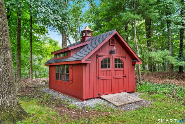 227 Newtown Turnpike, Weston, CT 06883