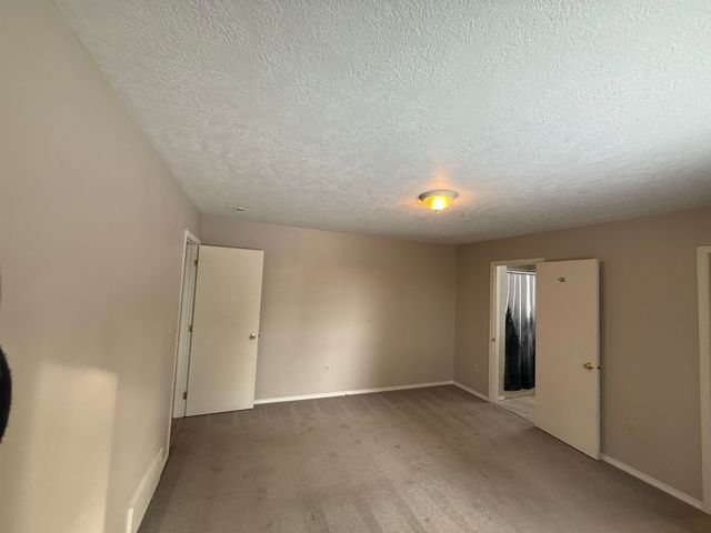 5301 E Eloika Rd, Chattaroy, WA 99003