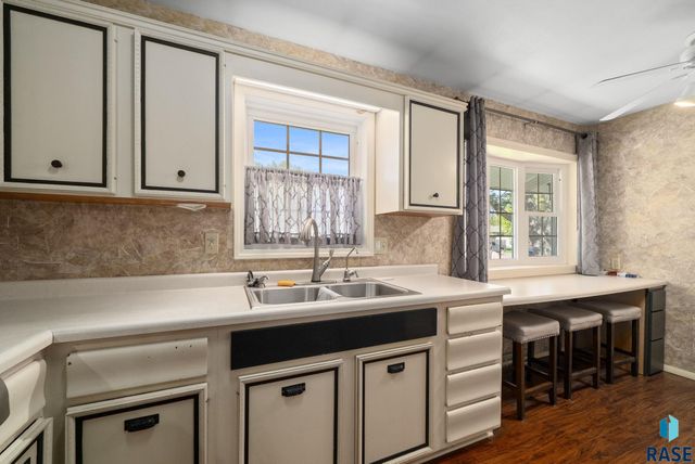 833 E Pam Rd Road, Sioux Falls, SD 57105
