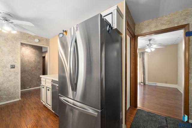 833 E Pam Rd Road, Sioux Falls, SD 57105