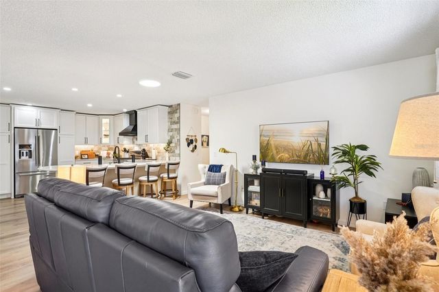 1609 GIBBES WAY, The Villages, FL 32162