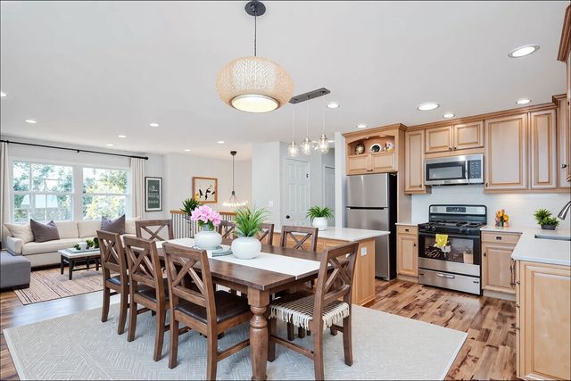 839 N Bennett Street, Geneva, IL 60134