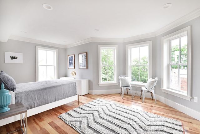44 Evergreen St 4, Boston, MA 02130
