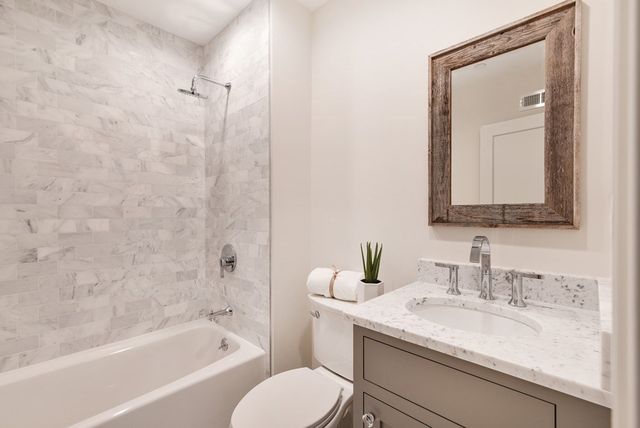 44 Evergreen St 4, Boston, MA 02130