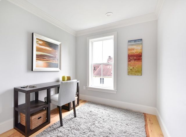 44 Evergreen St 4, Boston, MA 02130